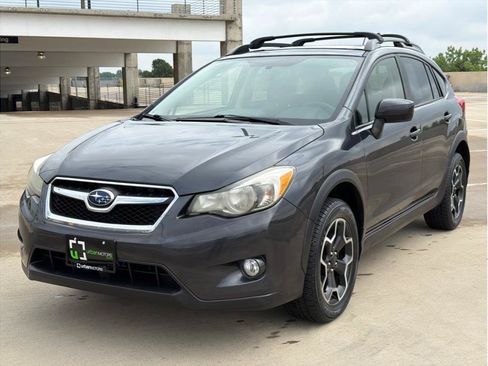 Used 2015 Subaru Crosstrek 2.0i Premium w/ Moonroof Package AWD/4WD image 3