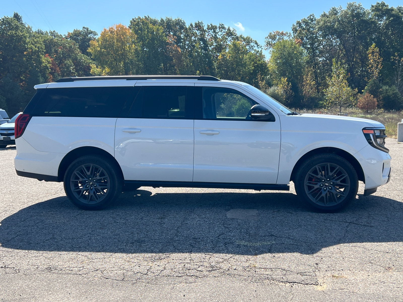 Used 2025 Ford Expedition Max Platinum w/ Stealth Performance Package AWD/4WD image 20