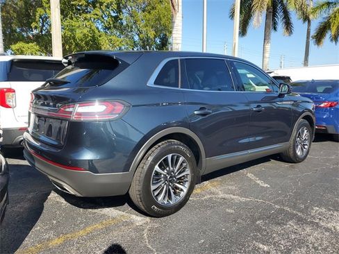 Used 2023 Lincoln Nautilus FWD image 4