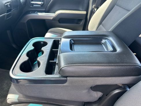 Used 2018 Chevrolet Silverado 2500 LT AWD/4WD image 28