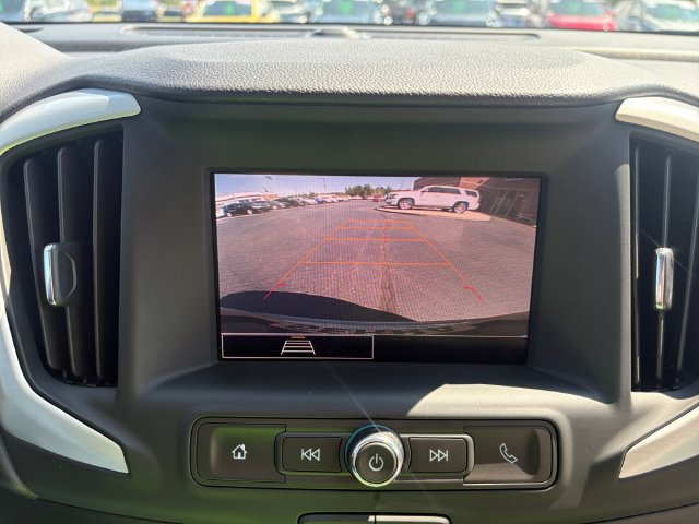 Used 2023 GMC Terrain SLE w/ Driver Convenience Package FWD image 27