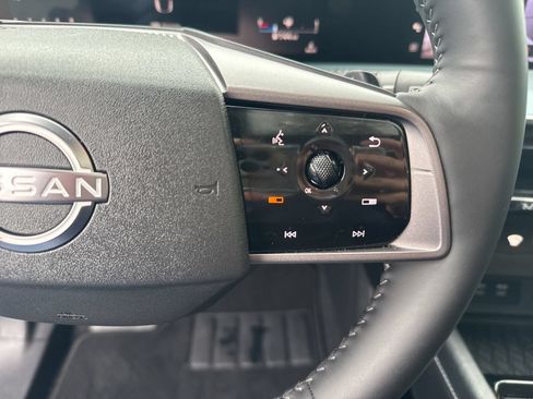 Used 2025 Nissan Murano SL AWD/4WD image 24