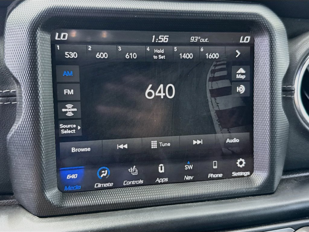 Certified 2021 Jeep Wrangler Unlimited Sahara w/ Cold Weather Group AWD/4WD image 17