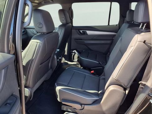 Certified 2025 Buick Enclave Preferred image 23