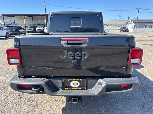 Used 2022 Jeep Gladiator Sport AWD/4WD image 6