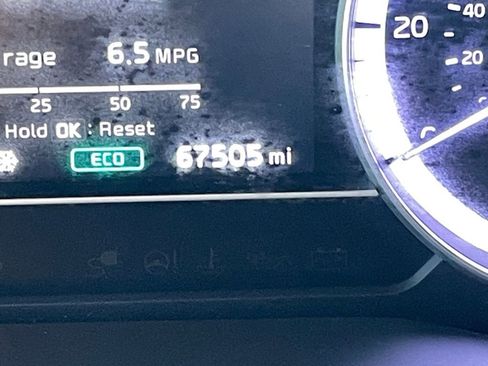 Certified 2022 Kia Niro LX image 15