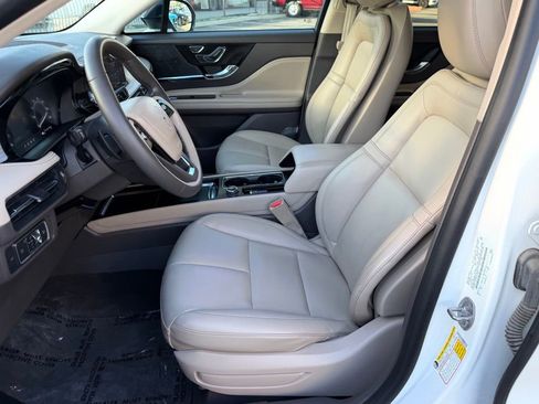 Used 2022 Lincoln Corsair FWD image 17