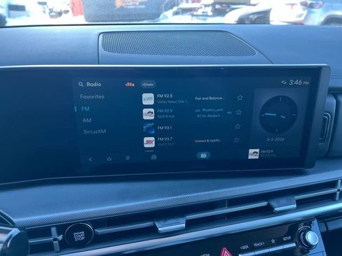 Used 2025 Hyundai Santa Fe SEL image 16