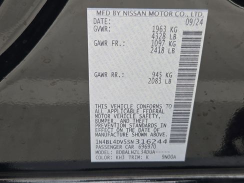 Used 2025 Nissan Altima 2.5 SV FWD image 34