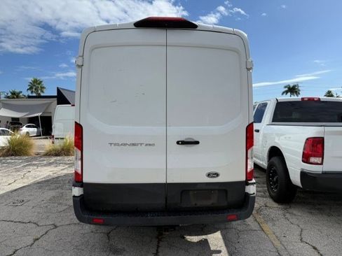 Used 2020 Nissan NV 2500 S image 5