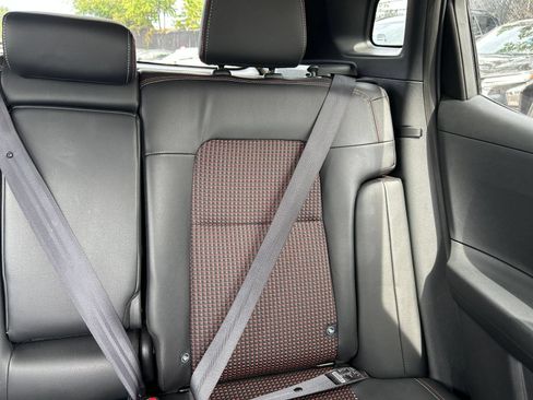 Used 2026 Nissan Kicks SR AWD/4WD image 31