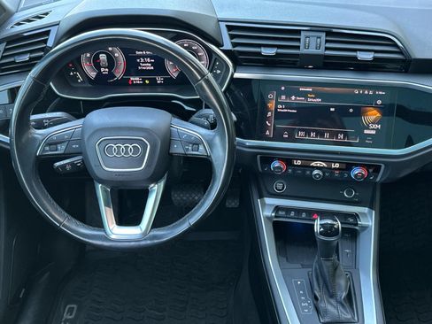 Used 2022 Audi Q3 2.0T Premium Plus w/ Premium Plus Package AWD/4WD image 13