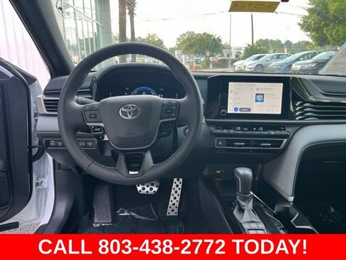 Used 2026 Toyota Camry SE FWD image 17