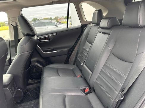 Used 2022 Toyota RAV4 Limited AWD/4WD image 11