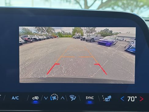 New 2026 Chevrolet Traverse LT w/ Sun and Wheel Package image 23