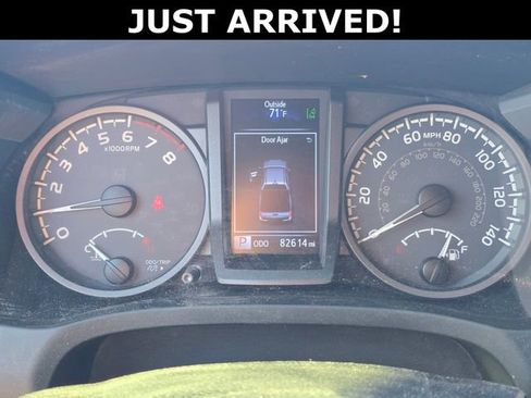 Used 2019 Toyota Tacoma TRD Sport image 20