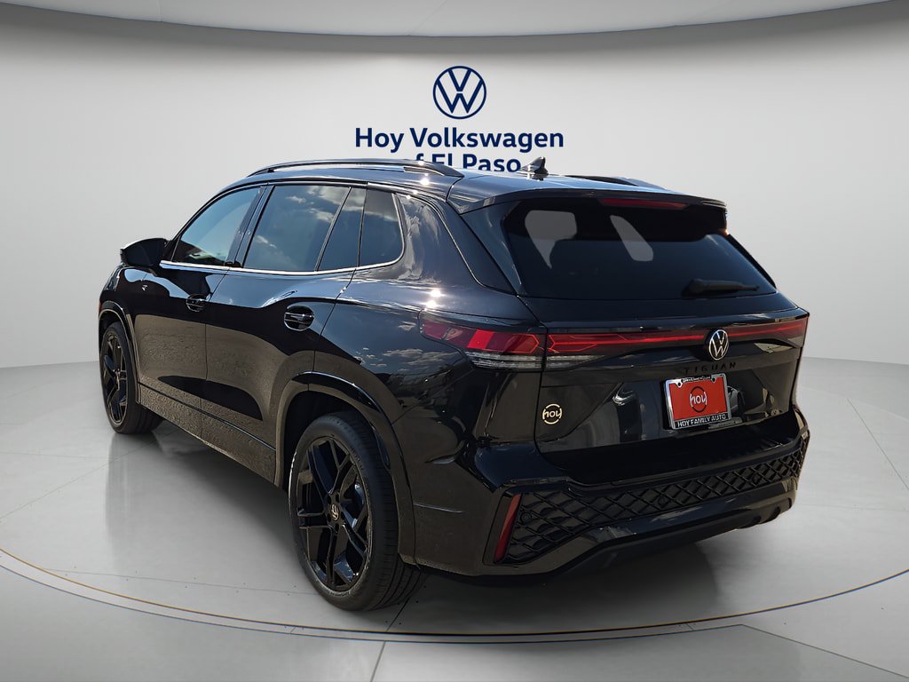 New 2026 Volkswagen Tiguan SE R-Line FWD image 4