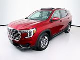 Used 2023 GMC Terrain SLT w/ Infotainment Package II image 3