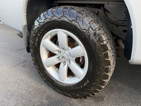 Used 2011 Nissan Titan S w/ S Popular Equipment Pkg AWD/4WD image 15