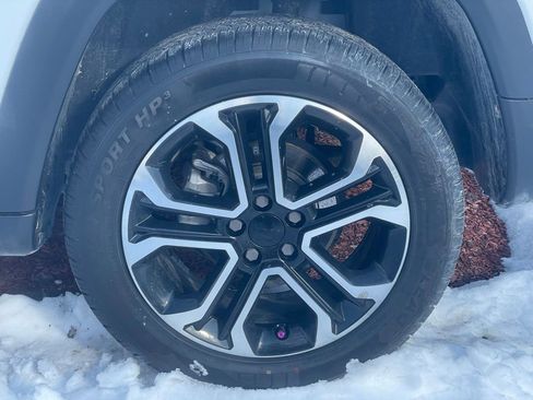 Used 2022 Jeep Compass Limited image 26