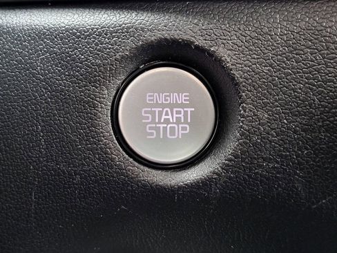 Used 2024 Kia Sorento S AWD/4WD image 13