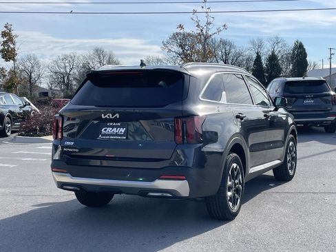 New 2026 Kia Sorento S w/ S Panoramic Sunroof Package image 7