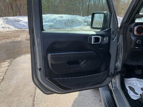 Used 2023 Jeep Gladiator Mojave w/ LED Lighting Group image 14