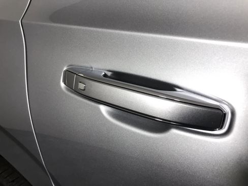 Used 2024 Chevrolet Tahoe High Country image 18