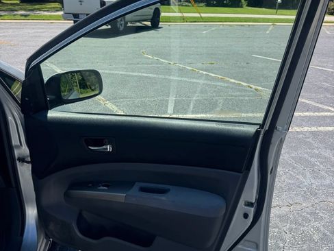 Used 2006 Toyota Prius FWD image 18