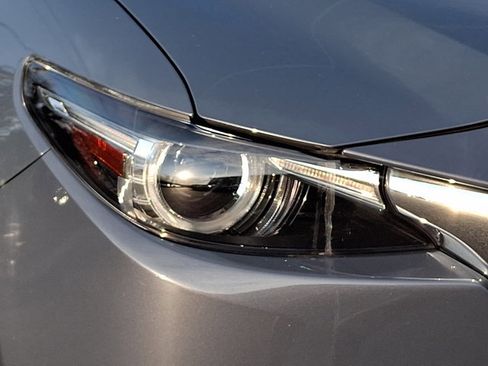 Certified 2023 MAZDA CX-9 Carbon Edition image 9