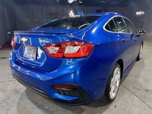 Used 2017 Chevrolet Cruze Premier FWD image 5
