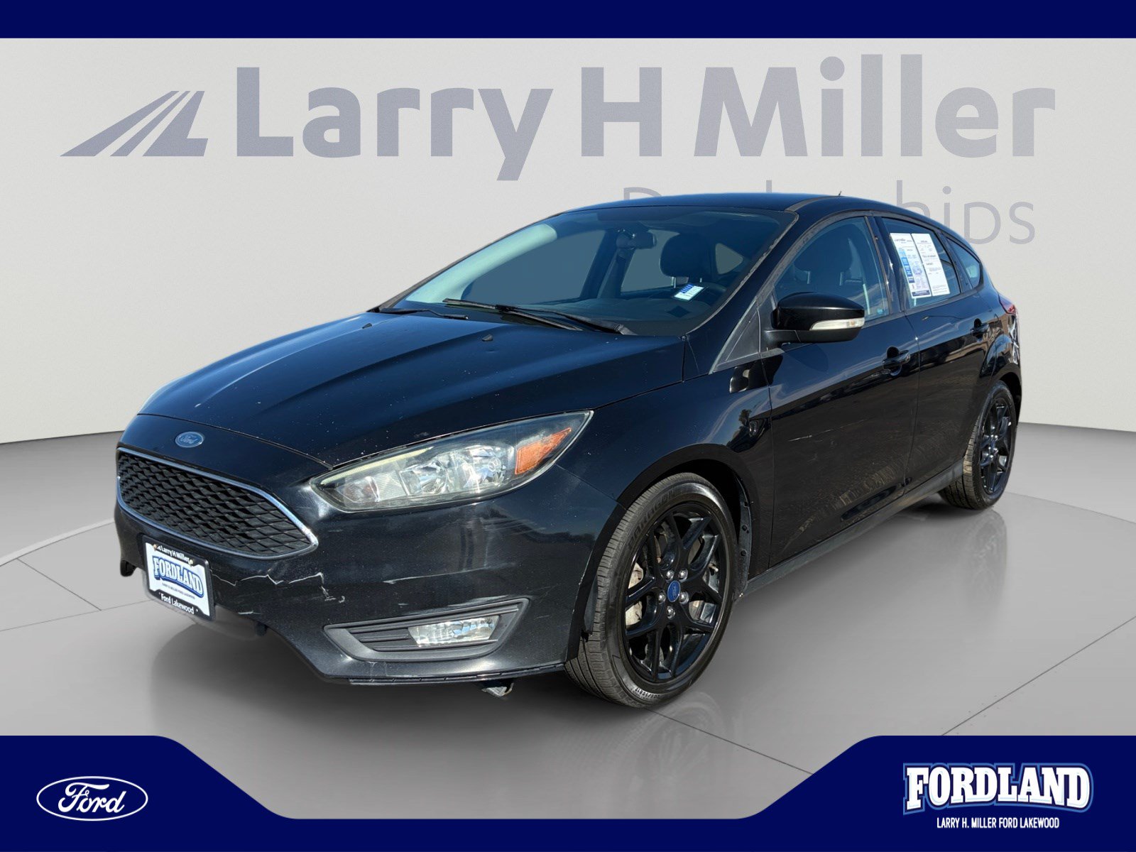 Used 2016 Ford Focus SE w/ Equipment Group 201A FWD image 1