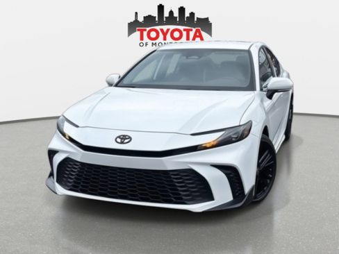 New 2026 Toyota Camry SE FWD image 2
