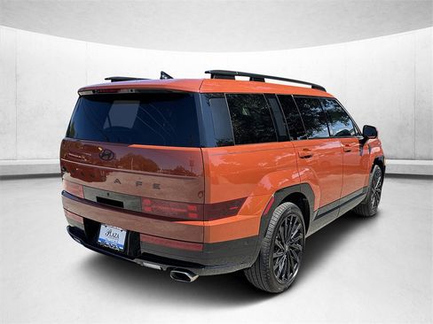 Used 2025 Hyundai Santa Fe Calligraphy image 3