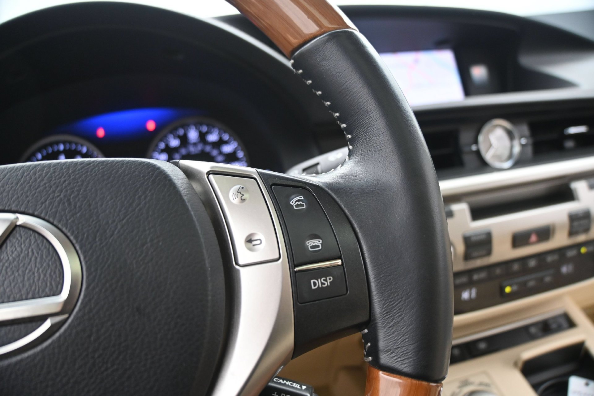Used 2013 Lexus ES 300h w/ Luxury Pkg FWD image 27