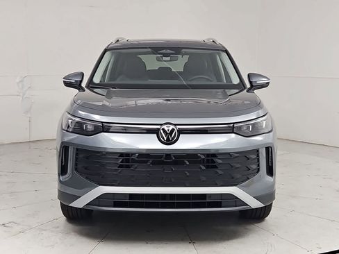 New 2026 Volkswagen Tiguan SE AWD/4WD image 9