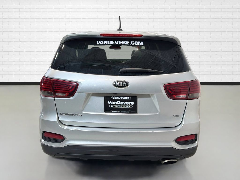 Used 2020 Kia Sorento AWD V6 image 3