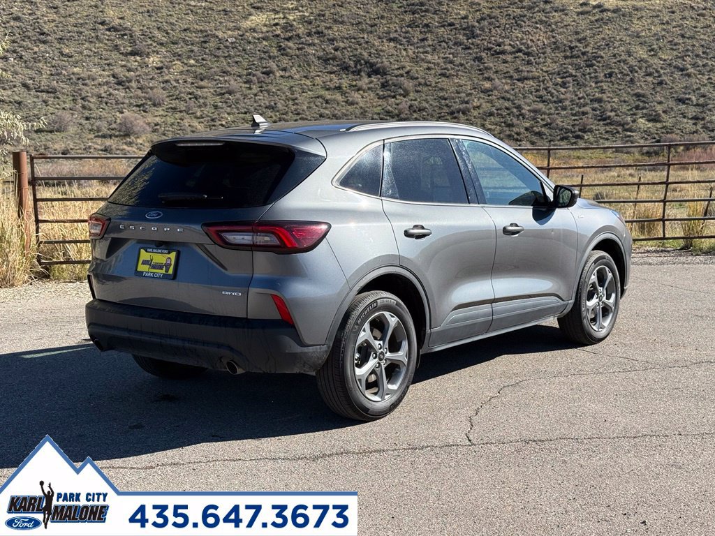 Used 2025 Ford Escape ST-Line AWD/4WD image 5