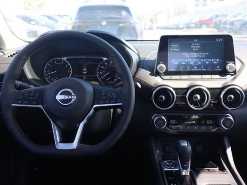 New 2025 Nissan Sentra 2.0 SR image 21