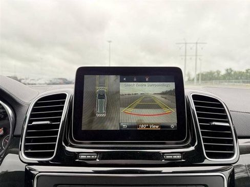 Used 2018 Mercedes-Benz GLS 550 4MATIC image 30