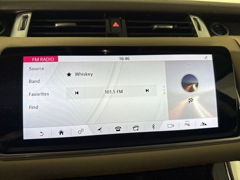 Used 2019 Land Rover Range Rover Sport HSE AWD/4WD image 18