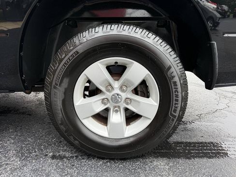 Used 2019 RAM 1500 Tradesman w/ Chrome Plus Package RWD image 9