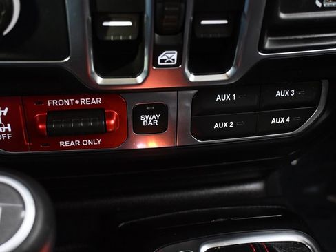 Used 2019 Jeep Wrangler Unlimited Rubicon AWD/4WD image 32