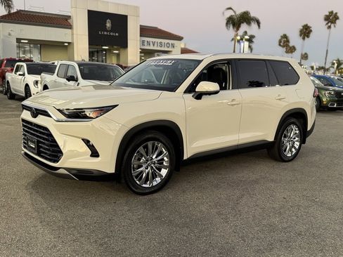 Used 2024 Toyota Grand Highlander Platinum image 7