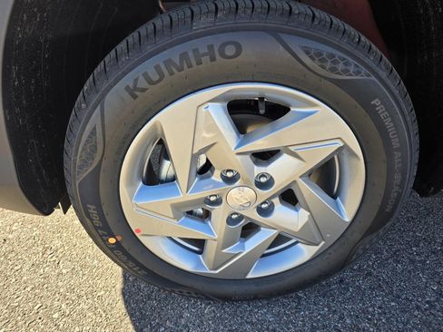 New 2026 Hyundai Kona SE image 9