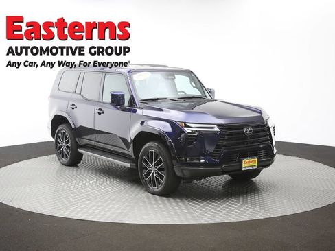 Used 2025 Lexus GX 550 w/ Accessory Package (2T) AWD/4WD image 53