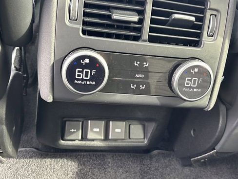 Used 2023 Land Rover Discovery HSE R-Dynamic image 20