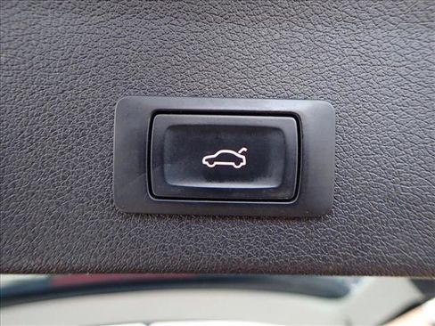 Used 2014 Audi Q5 2.0T Premium w/ Lighting Package image 9