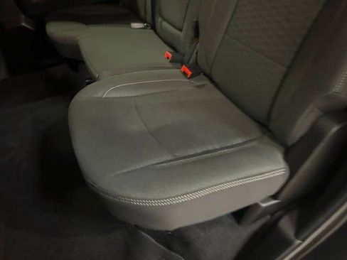 Certified 2025 RAM 2500 Big Horn AWD/4WD image 34
