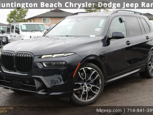 Used 2023 BMW X7 xDrive40i w/ M Sport Package image 9